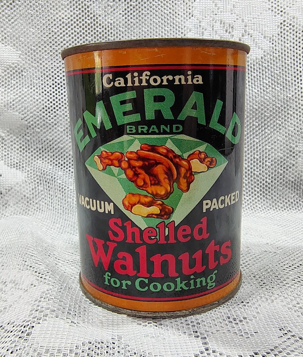 VINTAGE NOS 1930'S EMERALD SHELLED WALNUTS UNOPENED TIN CAN WITH LID